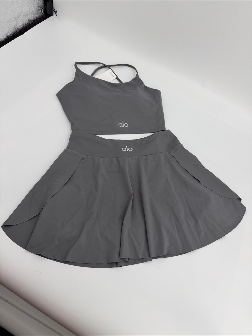 ALO Yoga Charcoal Grey Skater Tennis Skirt with Built-In Shorts Sports Bra Set